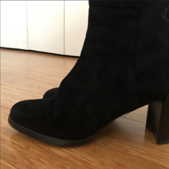 Stuart Weitzman Lowjack Black Suede boots - Picture 5 of 5